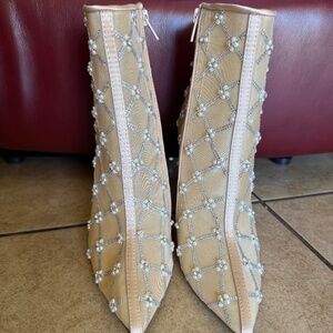 Betsey Johnson LARK, Stiletto Booties SZ 7M Original. 149